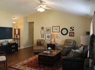 Building Photo - 3765 Ellison Dr