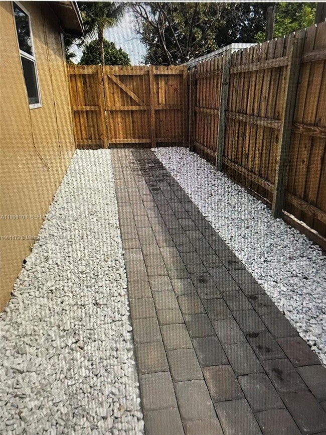 Foto del edificio - 320 Ipswich St