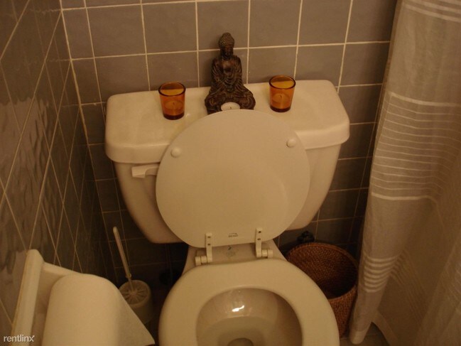 Foto del edificio - Studio, 1 bath  - 237 Thompson St