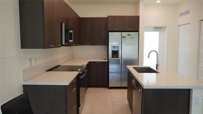 Foto del edificio - 8301 NW 41st St