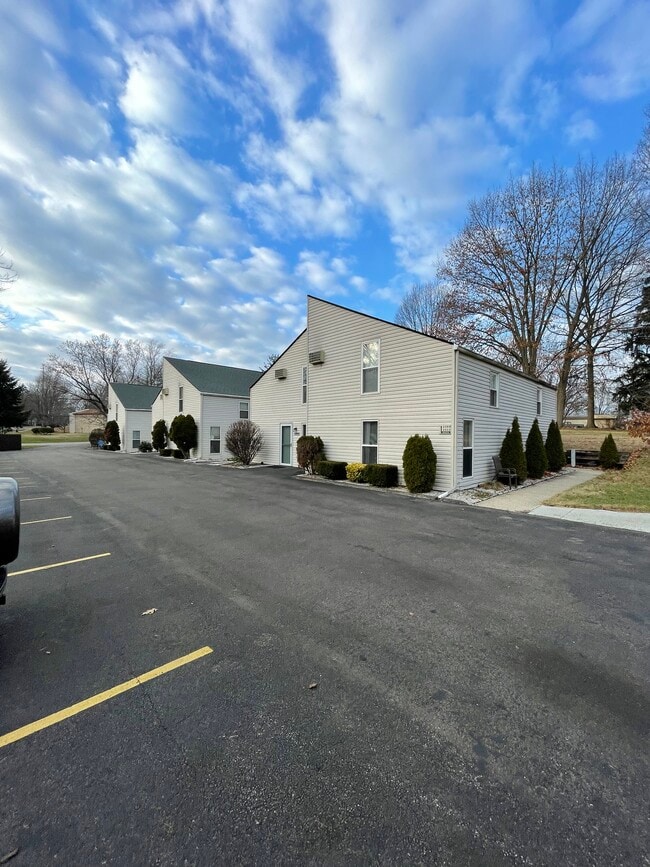Building Photo - 2189 Glenmount Ave