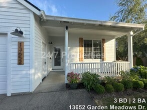 Building Photo - 13652 Garden Meadow Dr