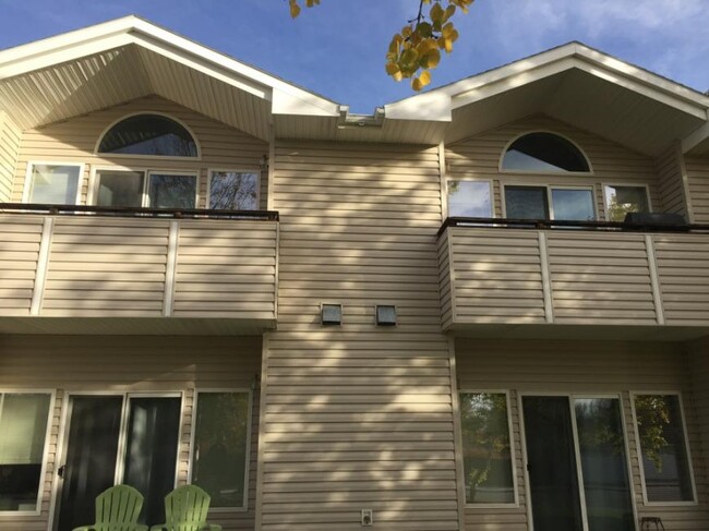 Building Photo - 2 bedroom in Billings MT 59102