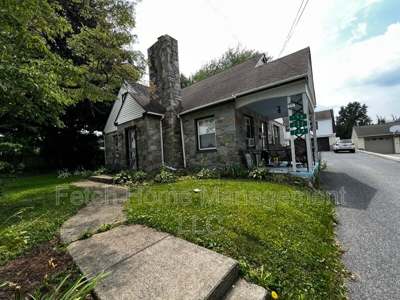 Primary Photo - 150-154 Baumgardner Rd