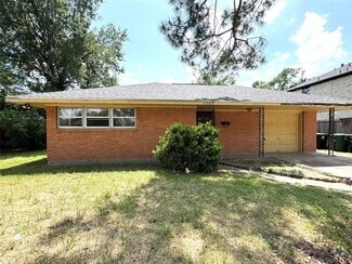 Building Photo - 7905 Turquoise Ln