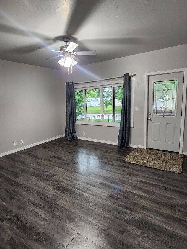 Foto principal - 511 1/2 South Locust Street