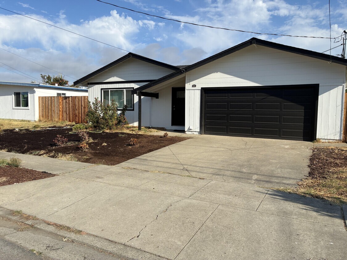 Foto principal - 4069 Glenwood St