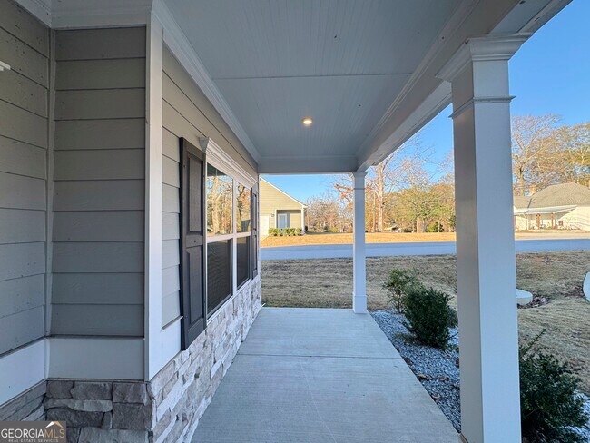 Foto del edificio - 214 N Dogwood St