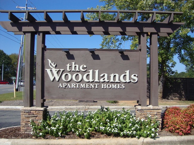 Building Photo - The Woodlands Apartments
