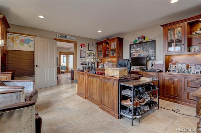 Building Photo - 4760 Lariat Dr