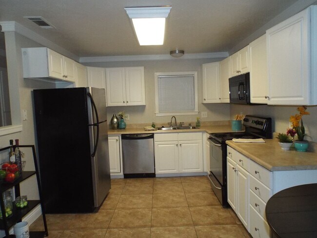 Foto del edificio - 303 Hickory St