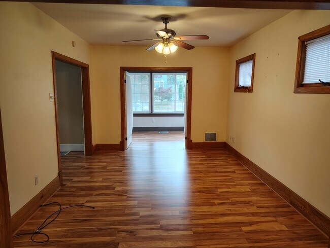 Foto del edificio - 186 Westfield Rd