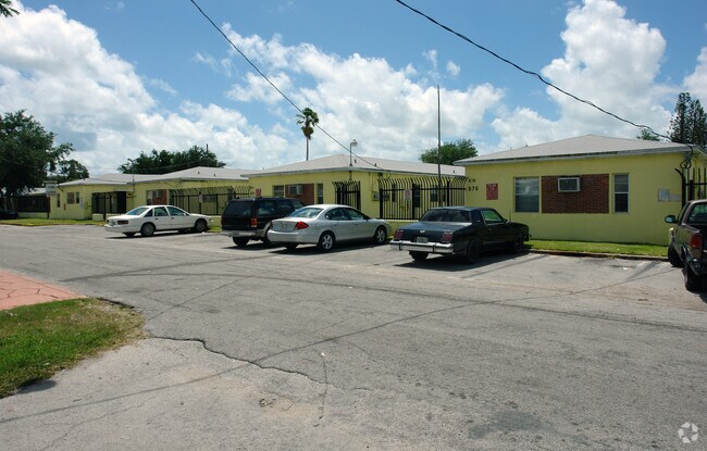 Foto del edificio - Florida Villas