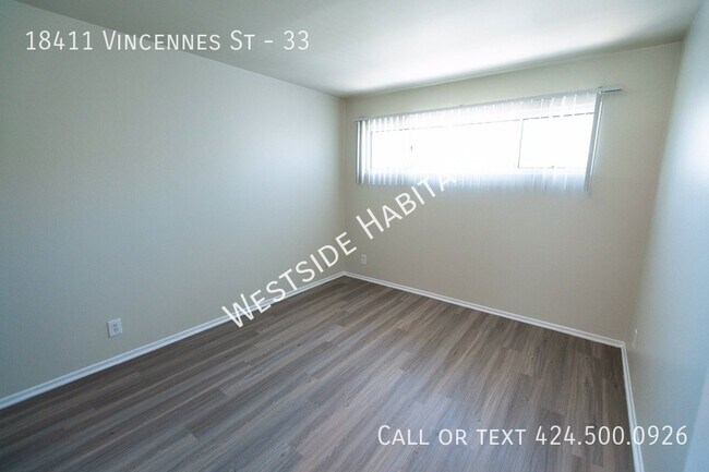 Foto del edificio - 18411 Vincennes St