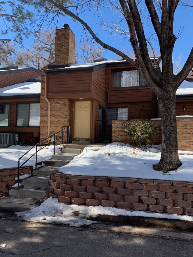 Front - 2685 S Dayton Way