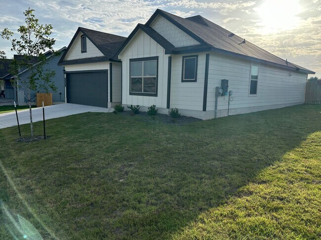 Foto del edificio - 3bd/2ba Home in the Willow Glenn Community...