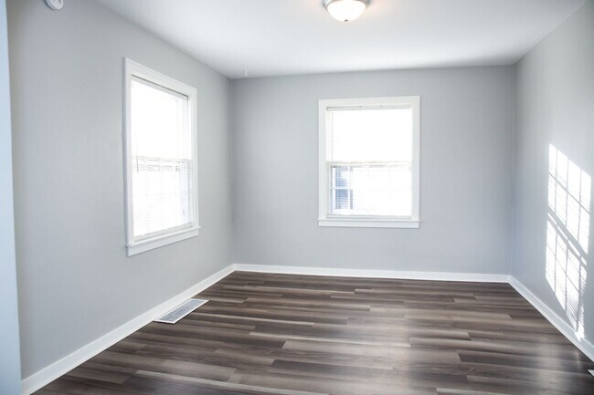 Foto del edificio - 409 S College Ave
