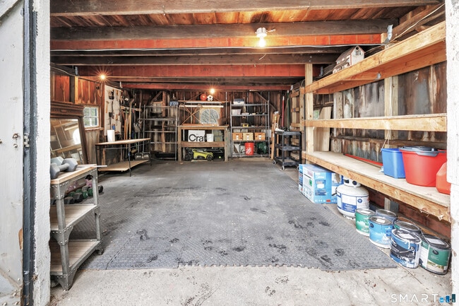 Building Photo - 108 N Stamford Rd