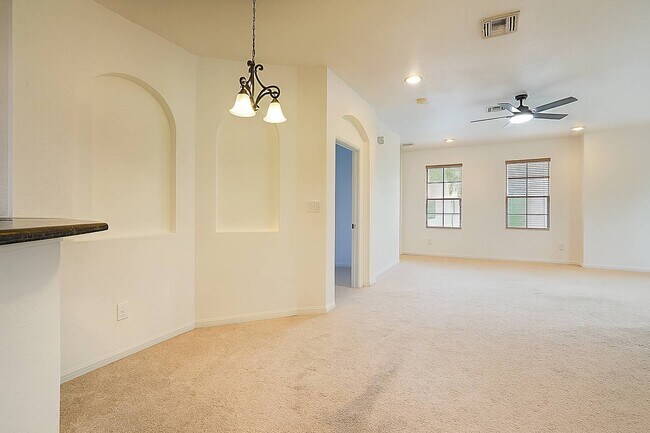 Building Photo - 135 Seagrape Dr