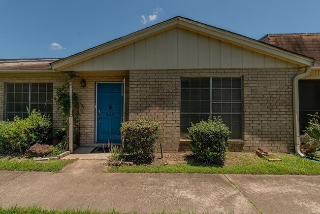 Building Photo - 349 Pinchback Rd