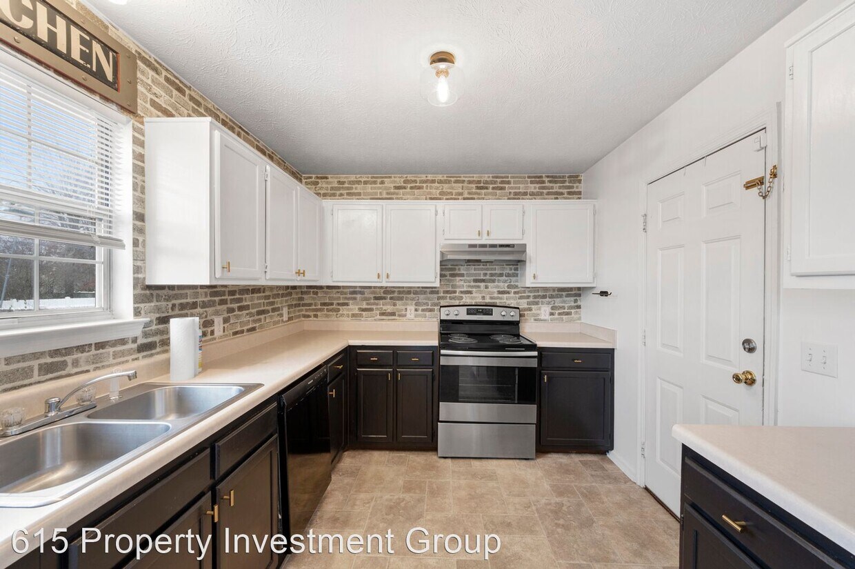 Primary Photo - 3 br, 2 bath House - 320 Cypress Glen Dr