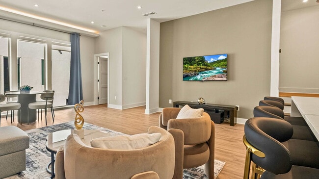 Foto del edificio - 1733 N Fitzhugh Ave