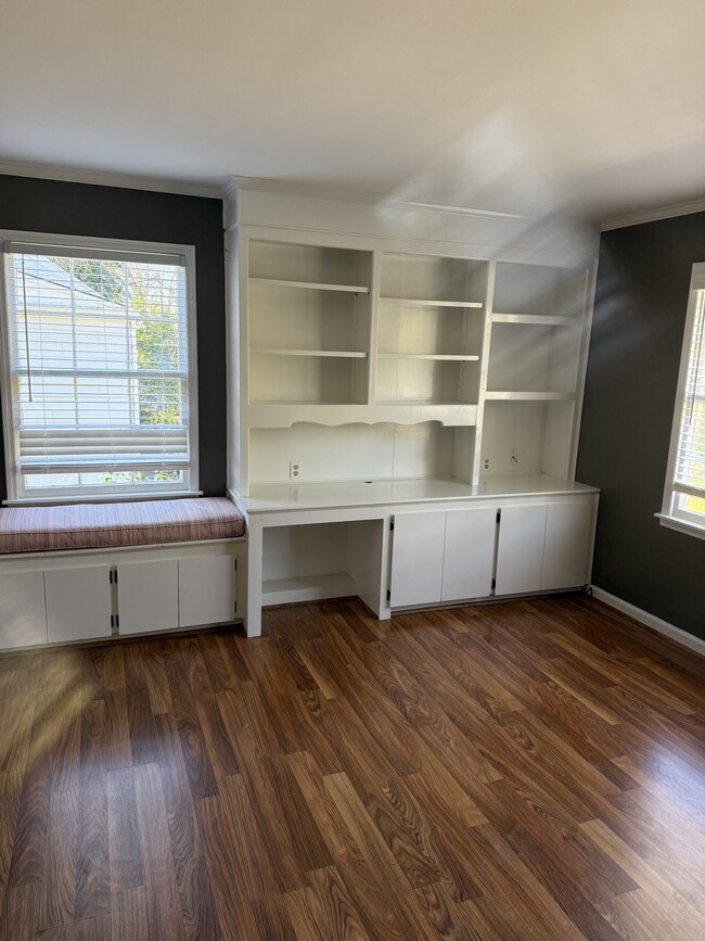 Foto del edificio - 1211 Forest Ln