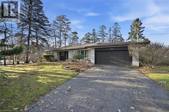 Building Photo - 1087 Linbrook Rd