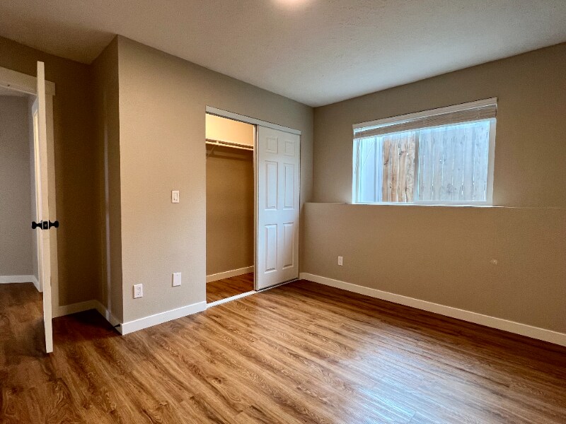 Foto del edificio - 2612 W Bridge Ave