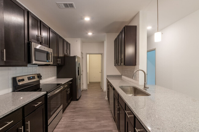 Lakewood Station - Apartments in Phenix City, AL | Apartments.com