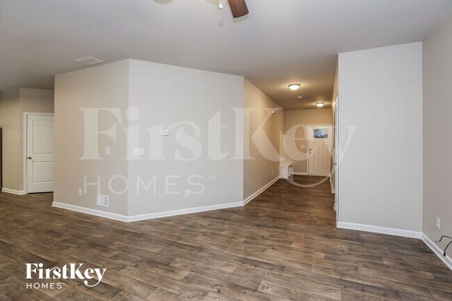 Foto del edificio - 5159 Cash Rd