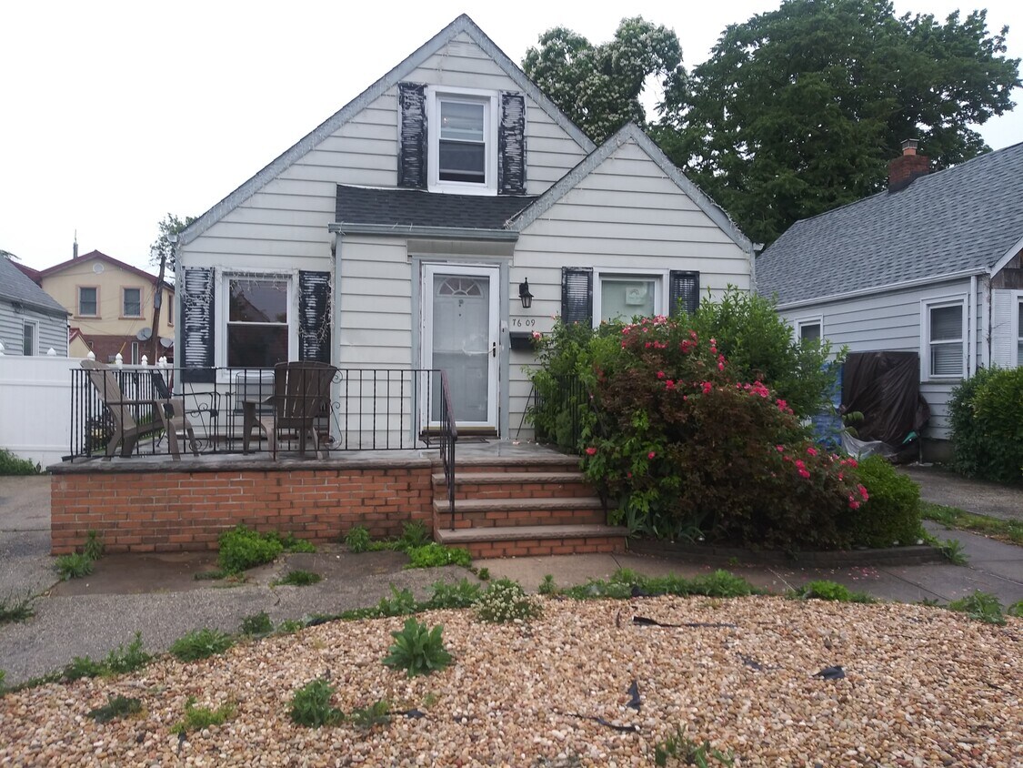 Building Photo - 7609 267th St