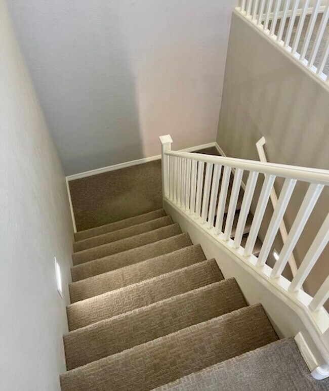 Foto del edificio - 4 BEDROOM HOME IN GATED VILLAS AT TRELLIS IN PHOENIX