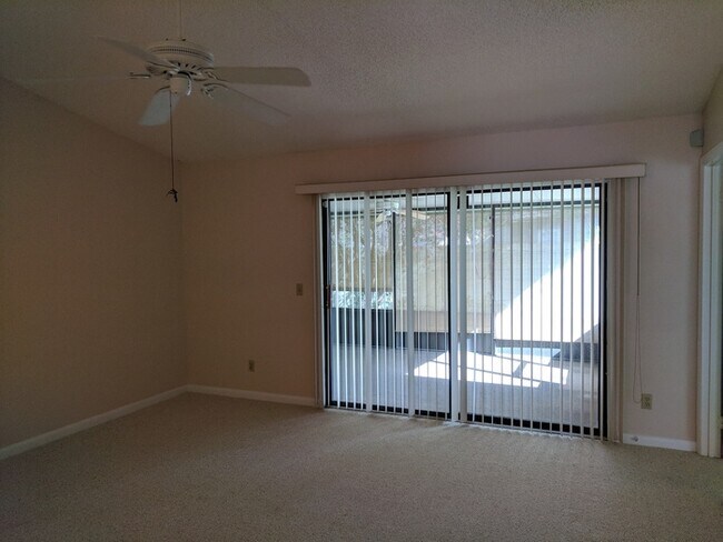 Building Photo - 5563 Greatpine Ln S