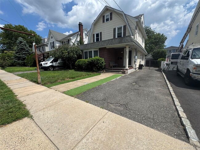 Building Photo - 267 Plainfield Ave