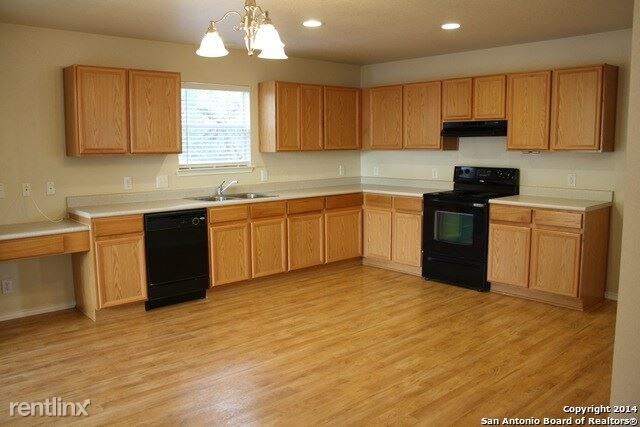 Building Photo - 3 br, 2.5 bath House - 333 Hampton Cv