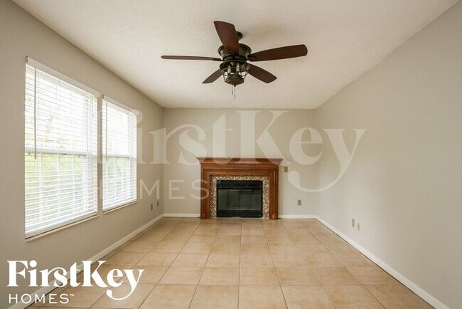 Building Photo - 10502 Fawn Ridge Ln