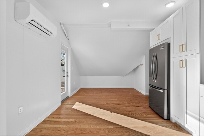 Building Photo - 167 Harrison Ave