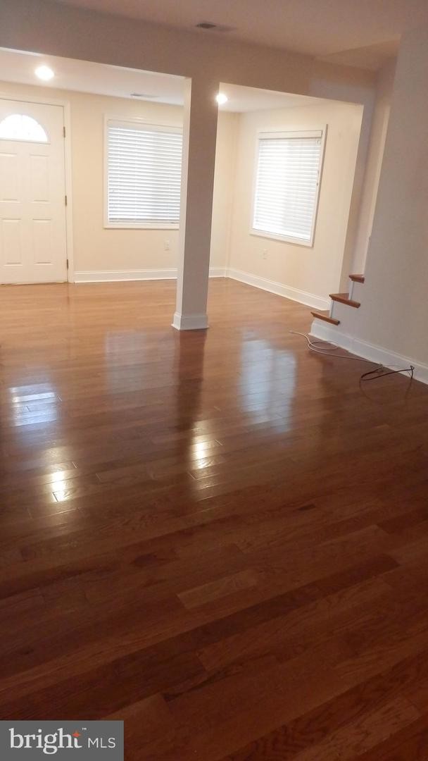 Foto del edificio - 140 Meadow Rd