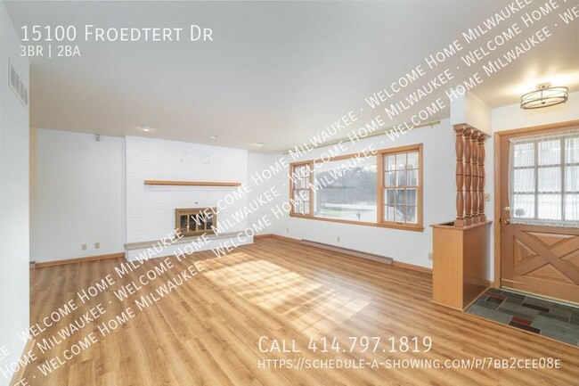Foto del edificio - Discover the charm of living in Elm Grove ...