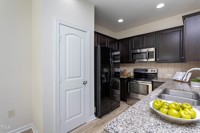 Foto del edificio - 117 Cobalt Creek Way