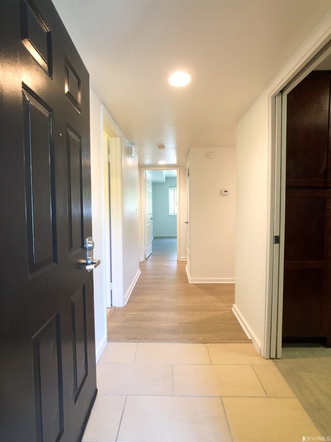 Foto del edificio - 1318 B St