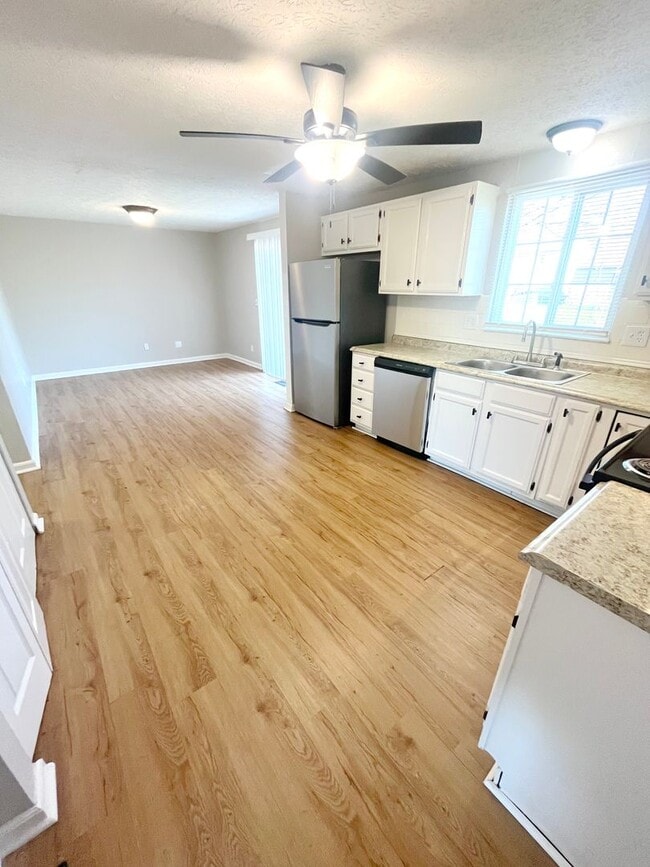 Foto del edificio - Wonderful house in Reynoldsburg, completely move-in ready!