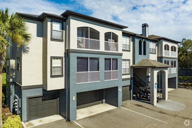 Building Photo - The Preserve At Temple Terrace