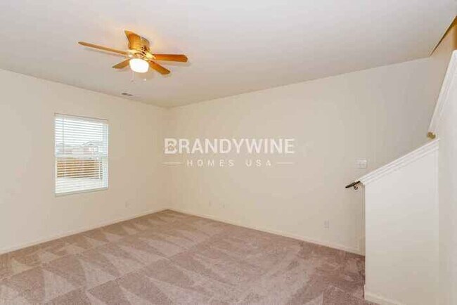 Foto del edificio - 2556 Sanders Crk Rd