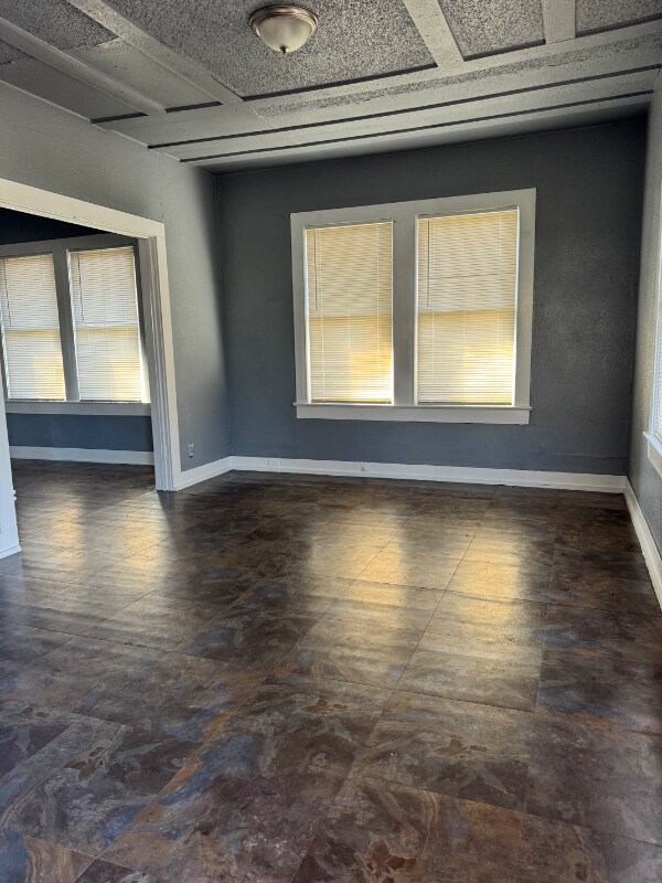 Foto principal - 910 Canton
