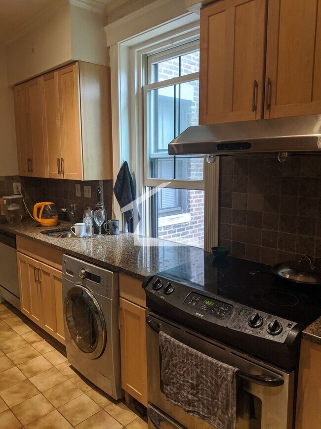 Foto del edificio - 7/1 Sunny, renovated 2.5BR near Coolide Co...