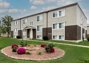 Building Photo - Crossroads Village Apartments