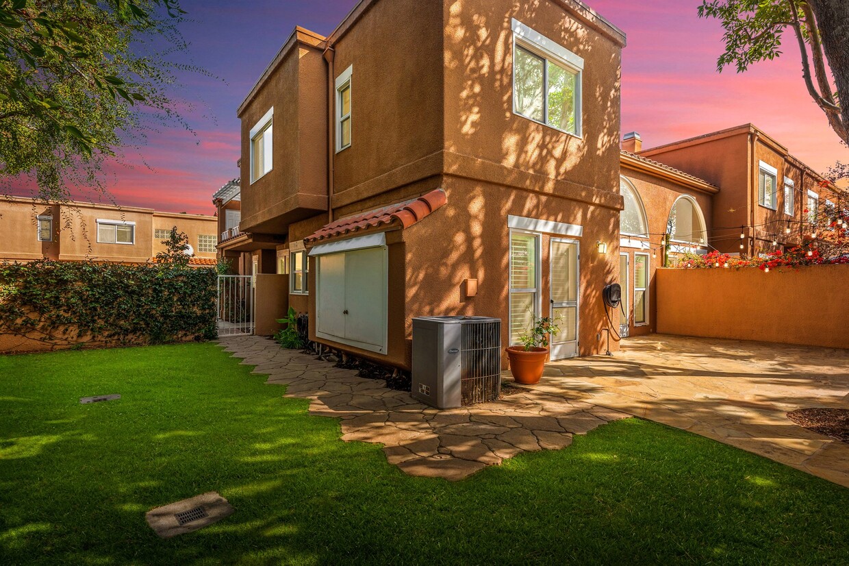 Primary Photo - 4511 Emerald Way