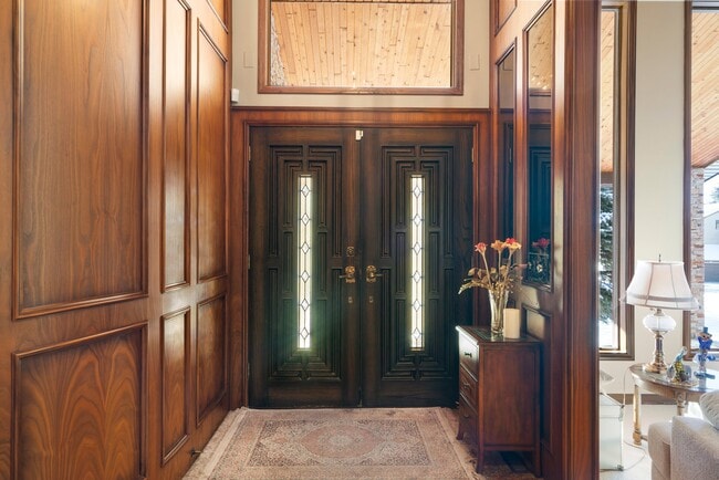 Building Photo - 836 Edgemont Rd NW